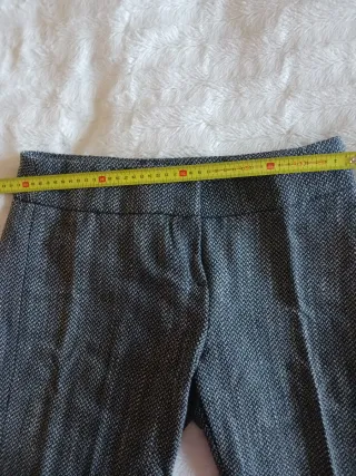 Pantalones de vestir Mango grises