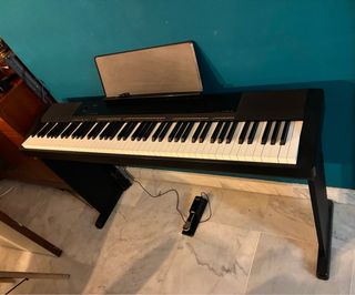 Piano Casio CDP-130.