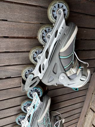 Patines Rollerblade grises y turquesa. talla 39