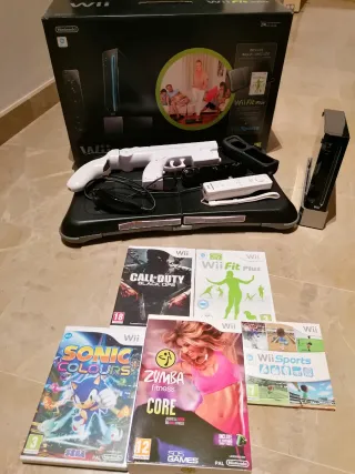 Pacchetto Wii Fit Plus + Giochi