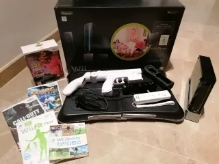 Pacchetto Wii Fit Plus + Giochi