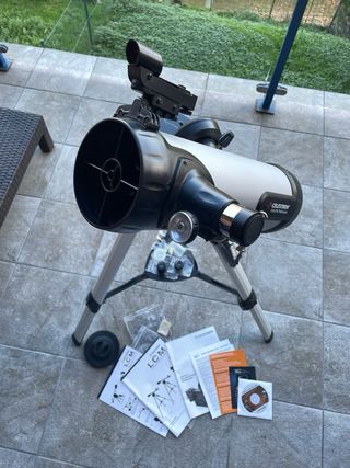 Telescopio Celestron 114 LCM Automático