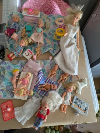 Bambole e accessori giocattolo