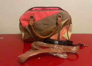 Bolso Desigual tipo bowling tonos tierra-rojo