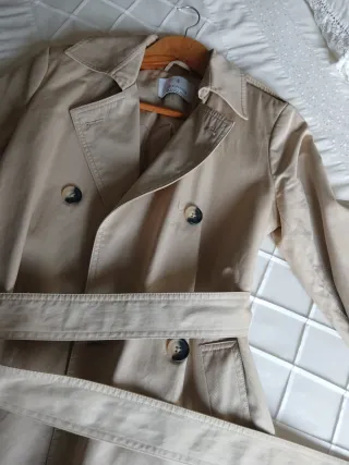 Gabardina Beige Clásica