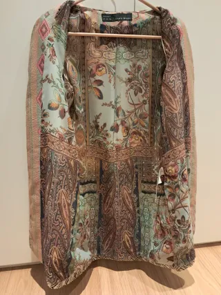 Abrigo Zara Beige Multicolor