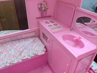 Caravana Barbie Magic Van