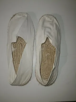 Alpargatas blancas