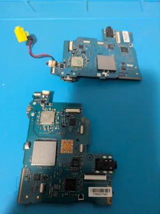 PSP Street Negra Defectuosa + otra Placa Base