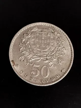 Moneda de 50 centavos República de Portugal 1962.