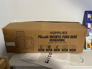 Parque Bebé JUPPLIES Hexagonal con Canasta