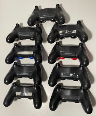 Lotto di 9 controller PS4 DualShock 4 "V1" (Difettosi)