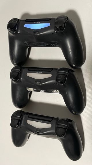 Lotto di 9 controller PS4 DualShock 4 "V1" (Difettosi)