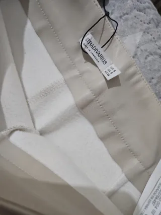 Falda pantalón Stradivarius beige