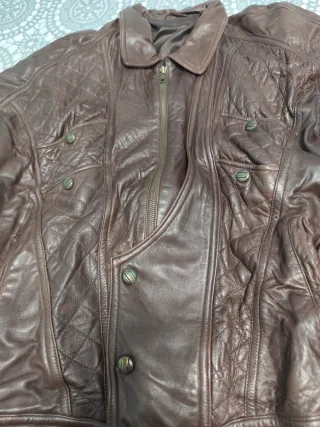 Chaqueta de piel marrón hombre