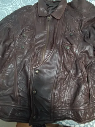 Chaqueta de piel marrón hombre