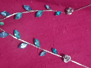 Conjunto collar y pendientes flor azul