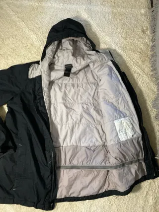 The North Face Chaqueta Negra Impermeable