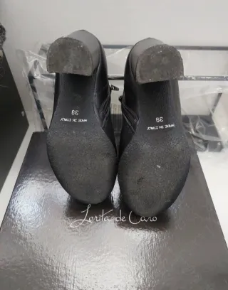 Lorita de Caro Tronchetti Pelle Nera Tg. 39