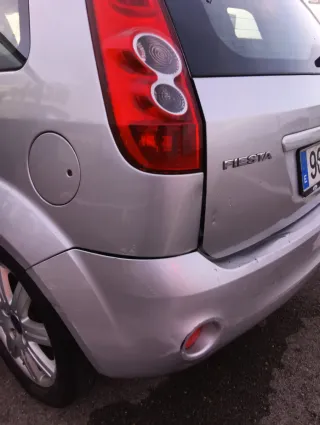 Ford Fiesta 1.6 TdCi 90cv GHIA 2006