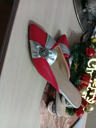 Mulas rojas y plateadas