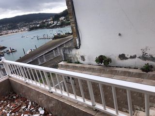 Barandilla blanca exterior