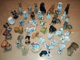 Figuras de perros decorativas