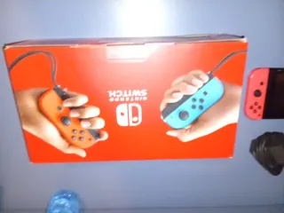 Nintendo Switch Blu e rossa come nuova