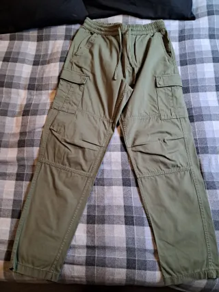 Pantalón cargo