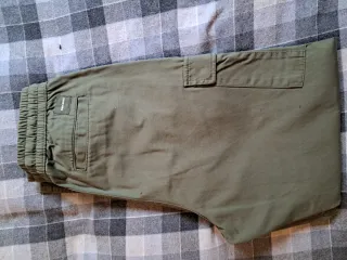 Pantalón cargo