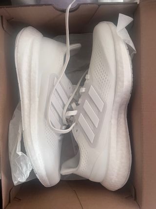 Adidas Ultraboost 23 Talla 43 Blancas