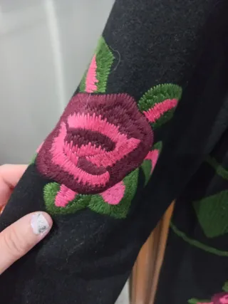 Abrigo MIA DOLCE bordado flores