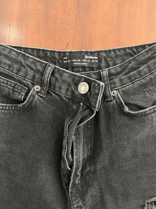 Pantalón vaquero negro Stradivarius T.34 chica