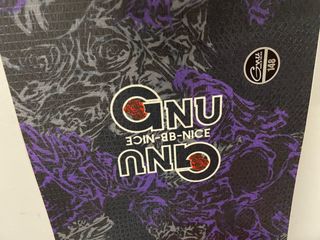 Tabla de Snowboard GNU con Fijaciones