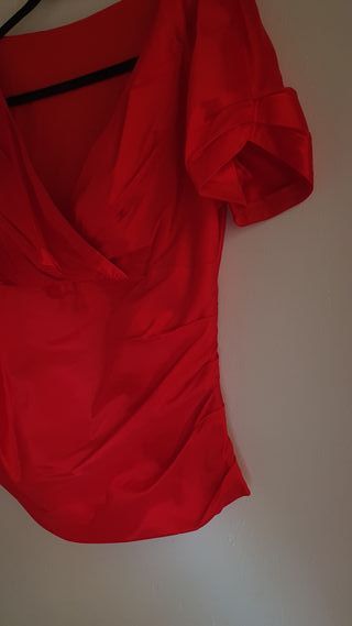 Blusa noche de seda roja con escote cruzado