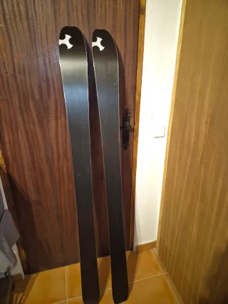 Esquís La Sportiva Ortles 90 LS 157cm + Pieles