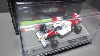 Modellino McLaren MP 4/4 1988 1/43