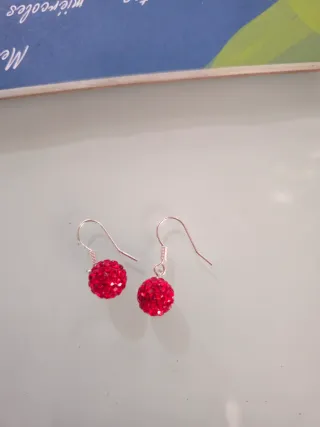 Pendientes Bolas Rojas Brillantes