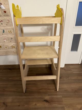 Torre di apprendimento Beeloom Montessori. Giraffa.