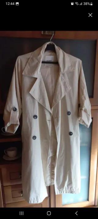 Gabardina Pull&Bear Beige