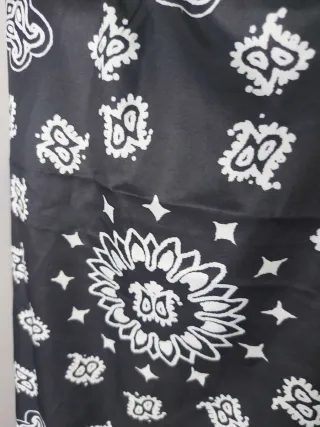 Top tipo pañuelo bandana