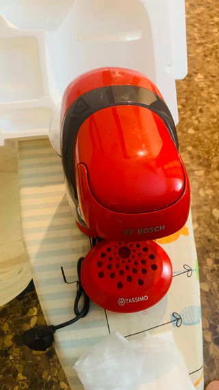 Cafetera Bosch Tassimo Style sin estrenar roja