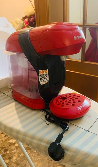 Cafetera Bosch Tassimo Style sin estrenar roja
