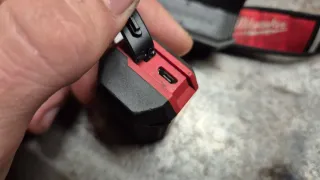 Linterna Milwaukee LED