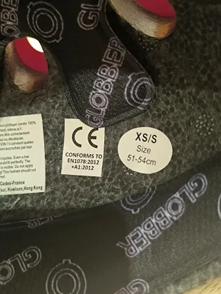 Bici sin pedales y casco infantil