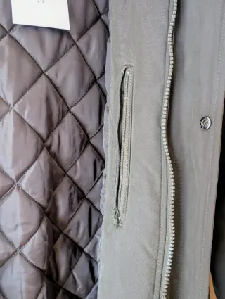 Abrigo Pier One verde oliva