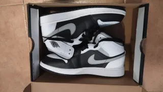 Zapatos Jordan Air 1 mid panda