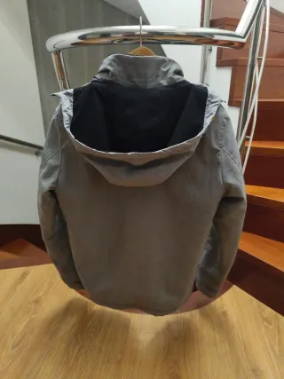 Anorak Jack & Jones Gris Talla S