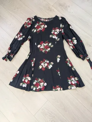 Zara Talla S - Vestido floral manga francesa