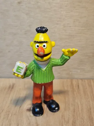 LOTE Figuras PVC Bert y Ernie (EPI Y BLAS)
